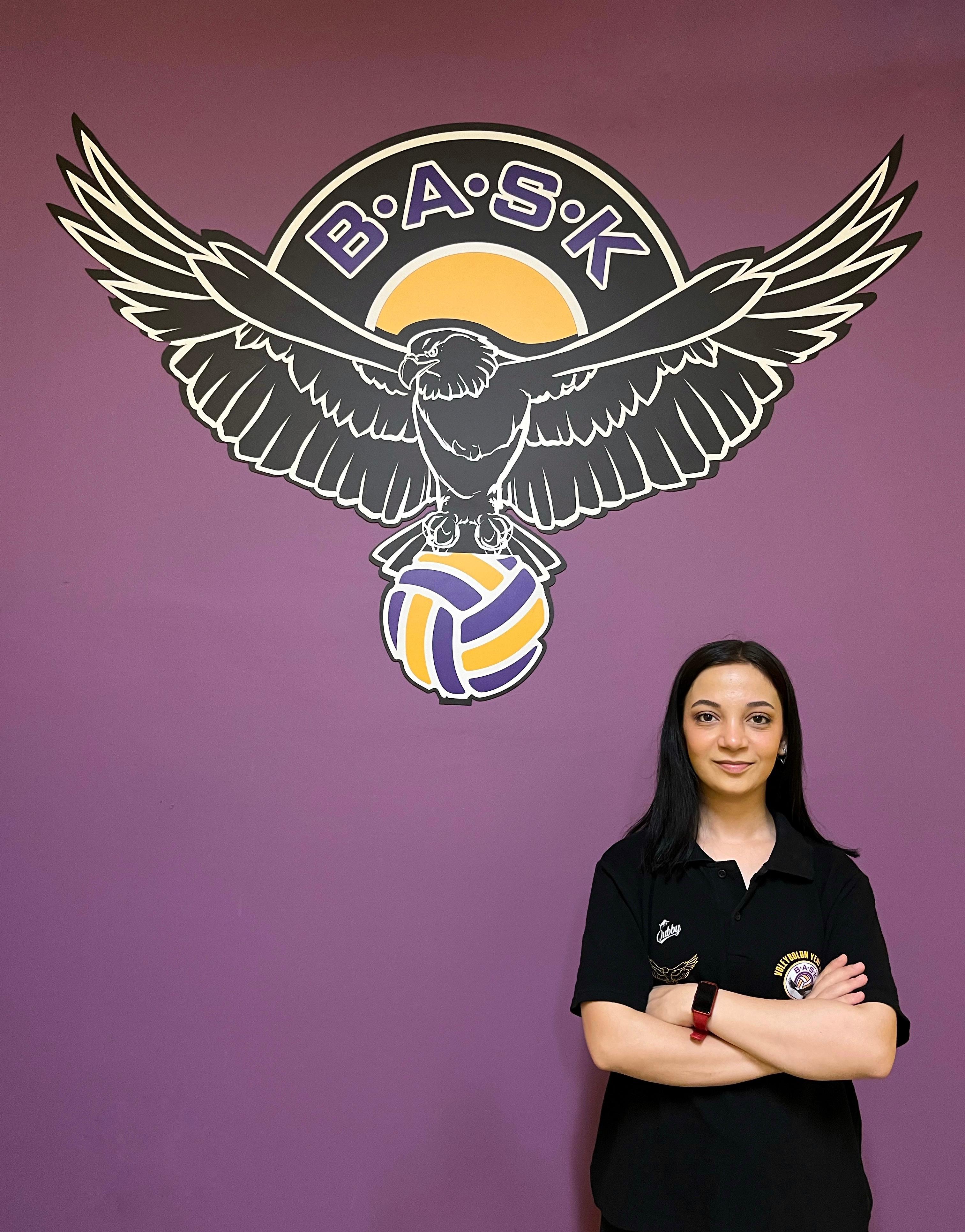 Antrenör İrem Sena Kara